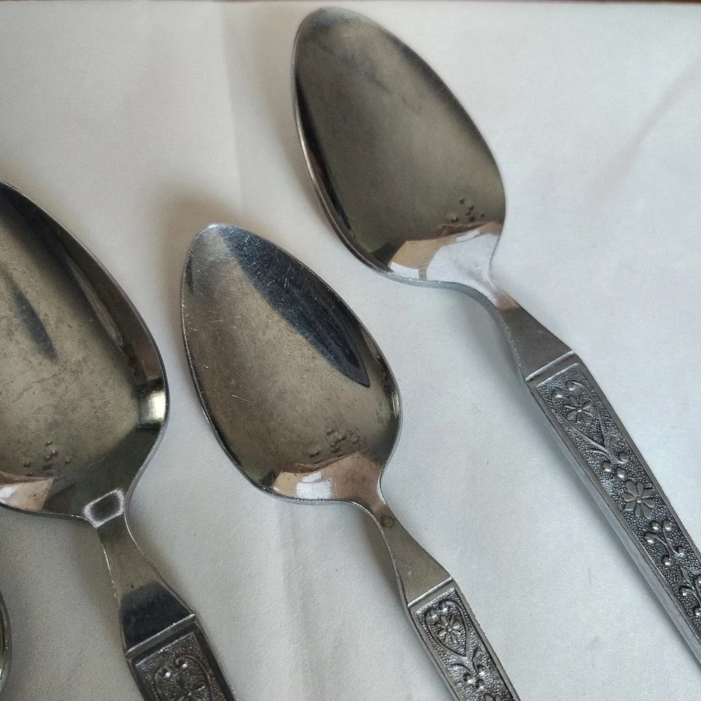 RIVIERA Cordova Stainless Flatware 4 Spoons Floral Filigree Tablespoon Teaspoon